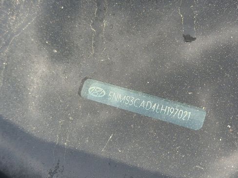 Used 2020 Hyundai Santa Fe SEL image 2