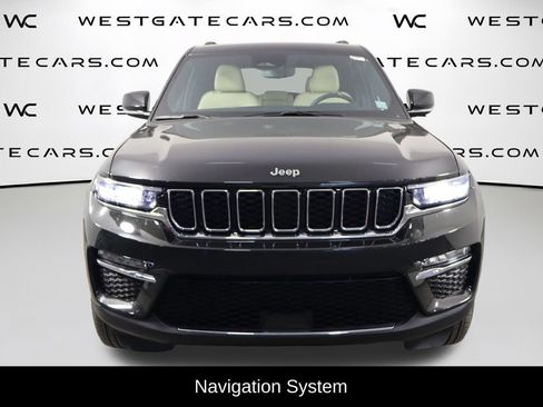 Used 2023 Jeep Grand Cherokee Limited AWD/4WD image 2