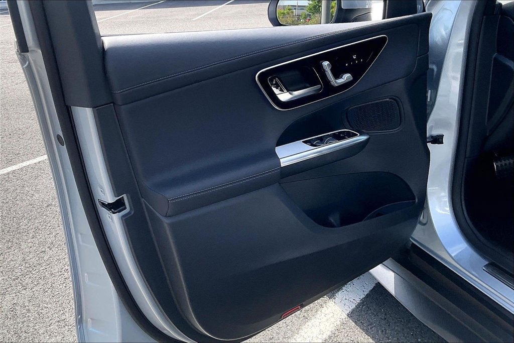 Certified 2025 Mercedes-Benz GLC 350e 4MATIC image 15