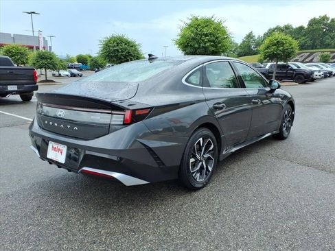 Used 2025 Hyundai Sonata SEL FWD image 4