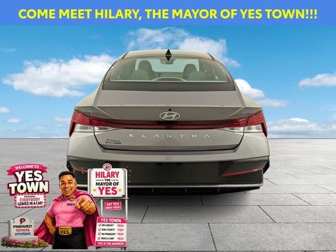 Certified 2025 Hyundai Elantra SEL FWD image 7