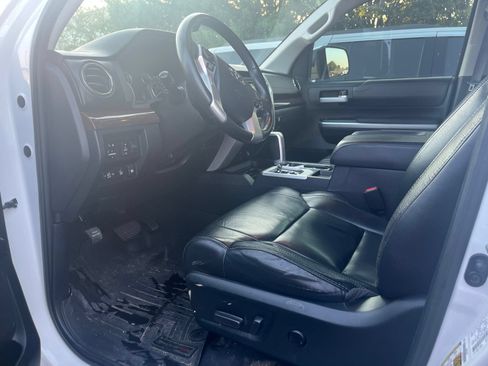 Used 2017 Toyota Tundra Limited w/ Limited Premium Package AWD/4WD image 4