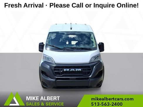 Used 2023 RAM ProMaster 2500 FWD image 2