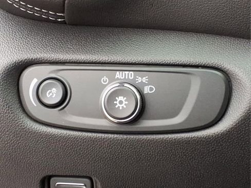 Used 2024 Chevrolet Blazer LT w/ Convenience Package image 17