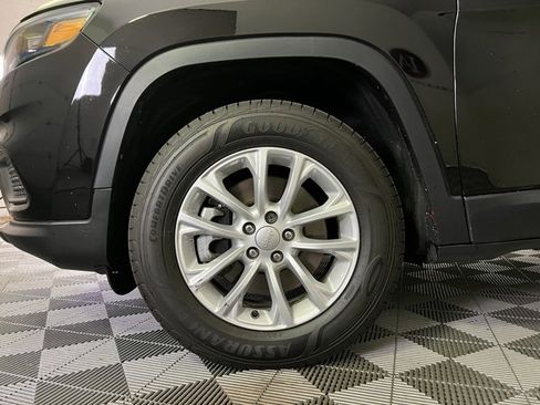 Used 2021 Jeep Cherokee Latitude image 7