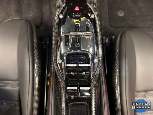 Used 2023 Ferrari SF90 Spider image 29