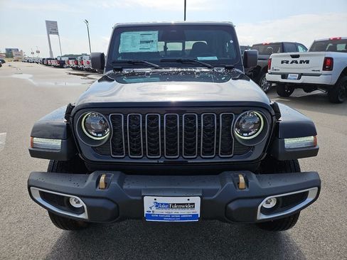 New 2026 Jeep Gladiator Sport AWD/4WD image 12