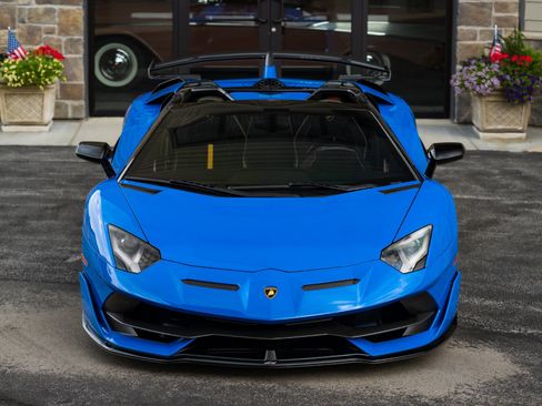 Used 2021 Lamborghini Aventador SVJ AWD/4WD image 16