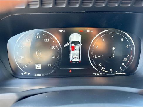 Used 2021 Volvo XC90 T5 Momentum w/ Climate Package image 13