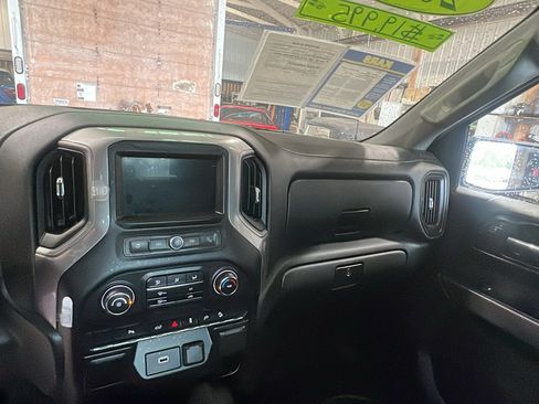 Used 2019 Chevrolet Silverado 1500 W/T w/ WT Safety Package AWD/4WD image 13