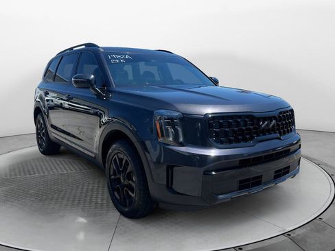 Used 2025 Kia Telluride AWD image 1