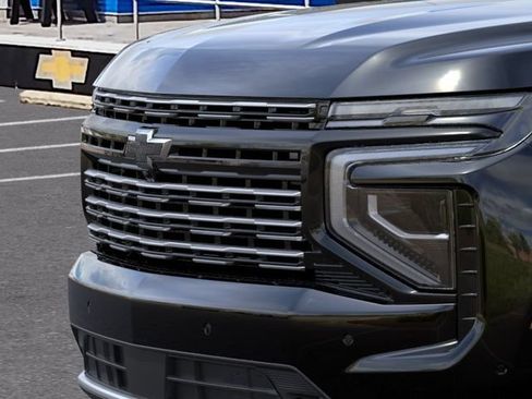 New 2026 Chevrolet Suburban High Country AWD/4WD image 13