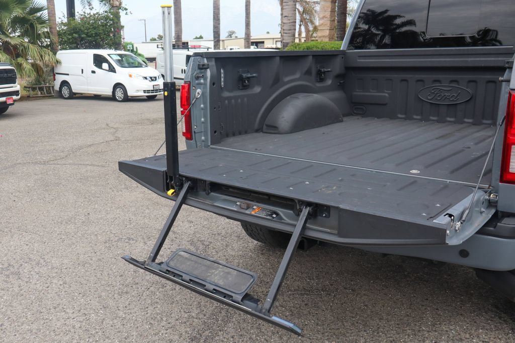 Used 2020 Ford F150 XLT w/ Equipment Group 302A Luxury AWD/4WD image 9