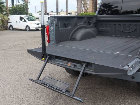 Used 2020 Ford F150 XLT w/ Equipment Group 302A Luxury AWD/4WD image 9