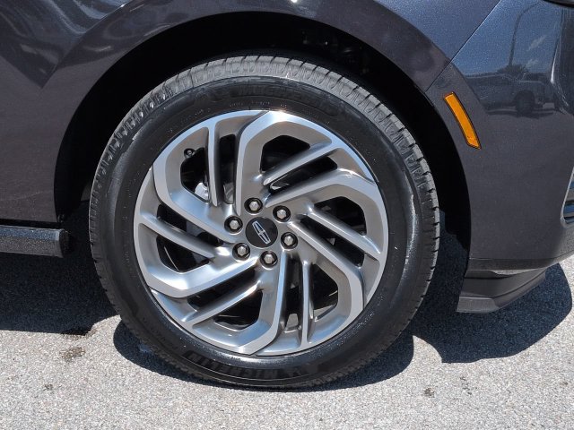 Used 2026 Lincoln Navigator Reserve AWD/4WD image 11