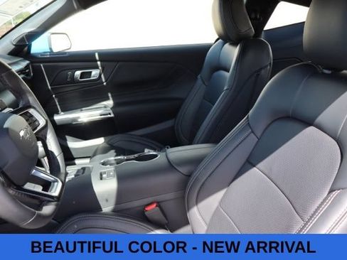 Used 2026 Ford Mustang Premium RWD image 9