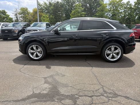 Used 2023 Audi Q8 Premium w/ Convenience Package AWD/4WD image 2