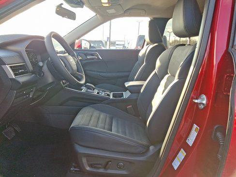 New 2025 Mitsubishi Outlander SE AWD/4WD image 5