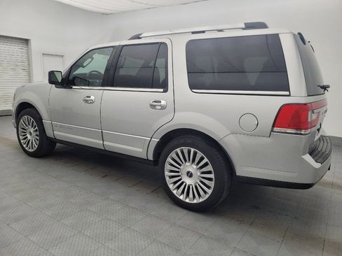 Used 2017 Lincoln Navigator Reserve image 3