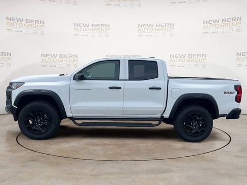 New 2026 Chevrolet Colorado Trail Boss AWD/4WD image 2