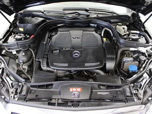 Used 2014 Mercedes-Benz E 350 4MATIC Sedan image 29