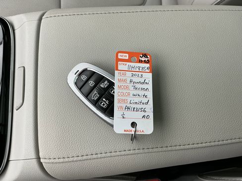 Used 2023 Hyundai Tucson Limited image 8