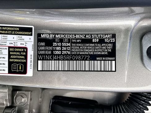 Certified 2024 Mercedes-Benz GLC 300 4MATIC image 11