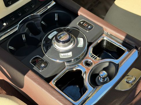 Used 2013 Rolls-Royce Ghost REAR THEATRE / MASSAGE SEATS / image 46