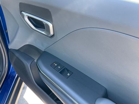 Certified 2025 Kia K4 LXS image 30