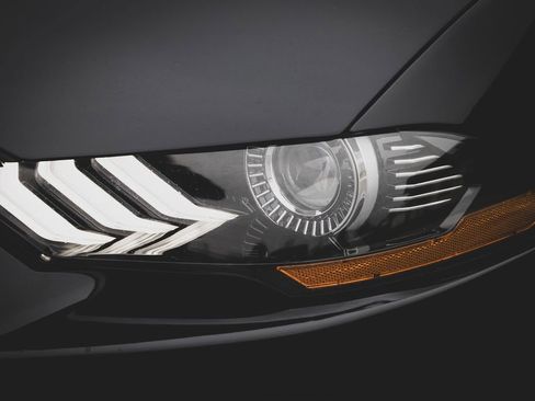 Used 2020 Ford Mustang GT Premium w/ Equipment Group 401A image 4