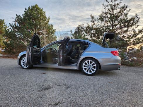 Used 2011 BMW 528i Sedan image 51