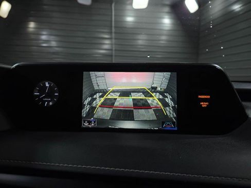 Used 2019 Lexus UX 250h w/ Accessory Package image 25