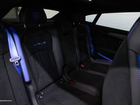Used 2024 Lamborghini Urus Performante AWD/4WD image 37
