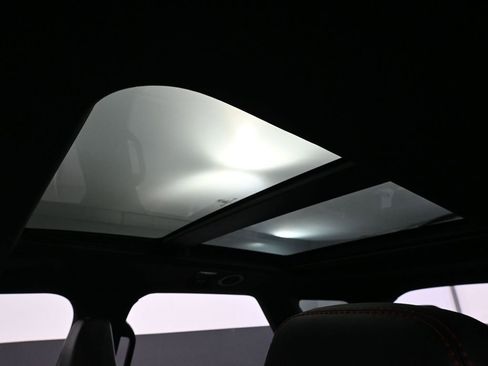 Used 2022 Ford Explorer ST-Line w/ Class IV Trailer Tow Package image 25