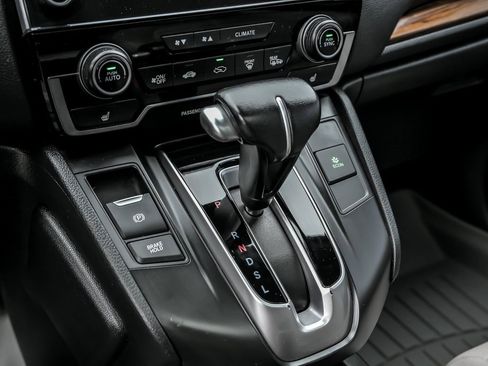 Used 2019 Honda CR-V Touring image 25