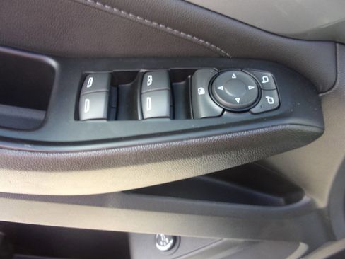 Used 2023 Chevrolet Traverse LT w/ LPO, Floor Liner Package AWD/4WD image 10