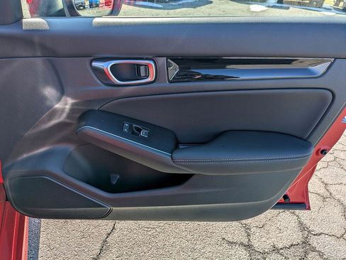 Used 2023 Honda Civic Touring image 34