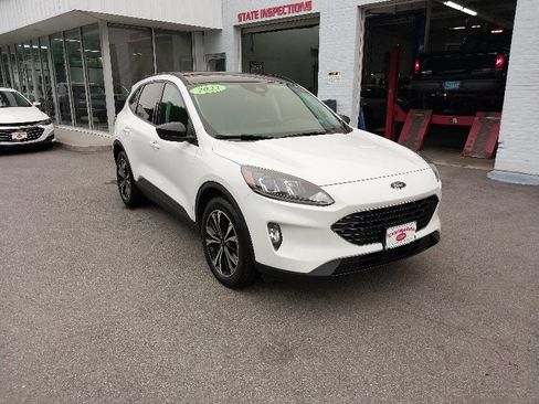 Used 2022 Ford Escape SEL w/ SEL Stealth AWD Package image 2