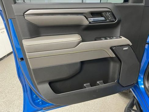 Used 2022 Chevrolet Silverado 1500 ZR2 w/ Technology Package image 24