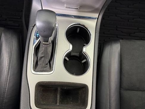 Used 2018 Jeep Grand Cherokee Altitude AWD/4WD image 26