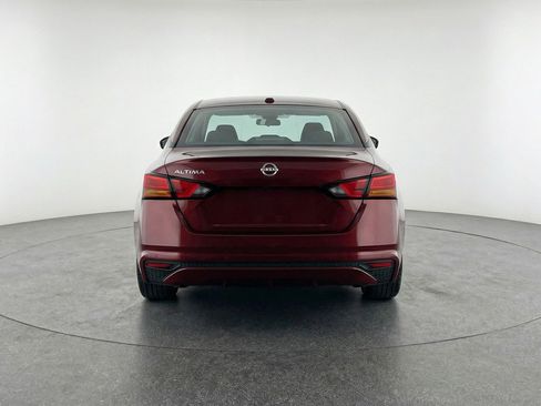 Used 2025 Nissan Altima 2.5 SV FWD image 7