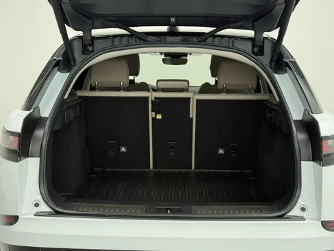 Used 2020 Land Rover Range Rover Velar S image 34