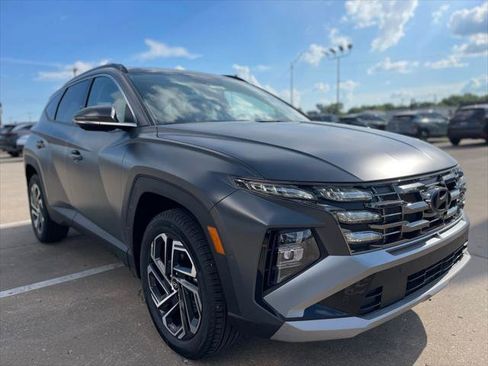 Used 2025 Hyundai Tucson Limited image 4