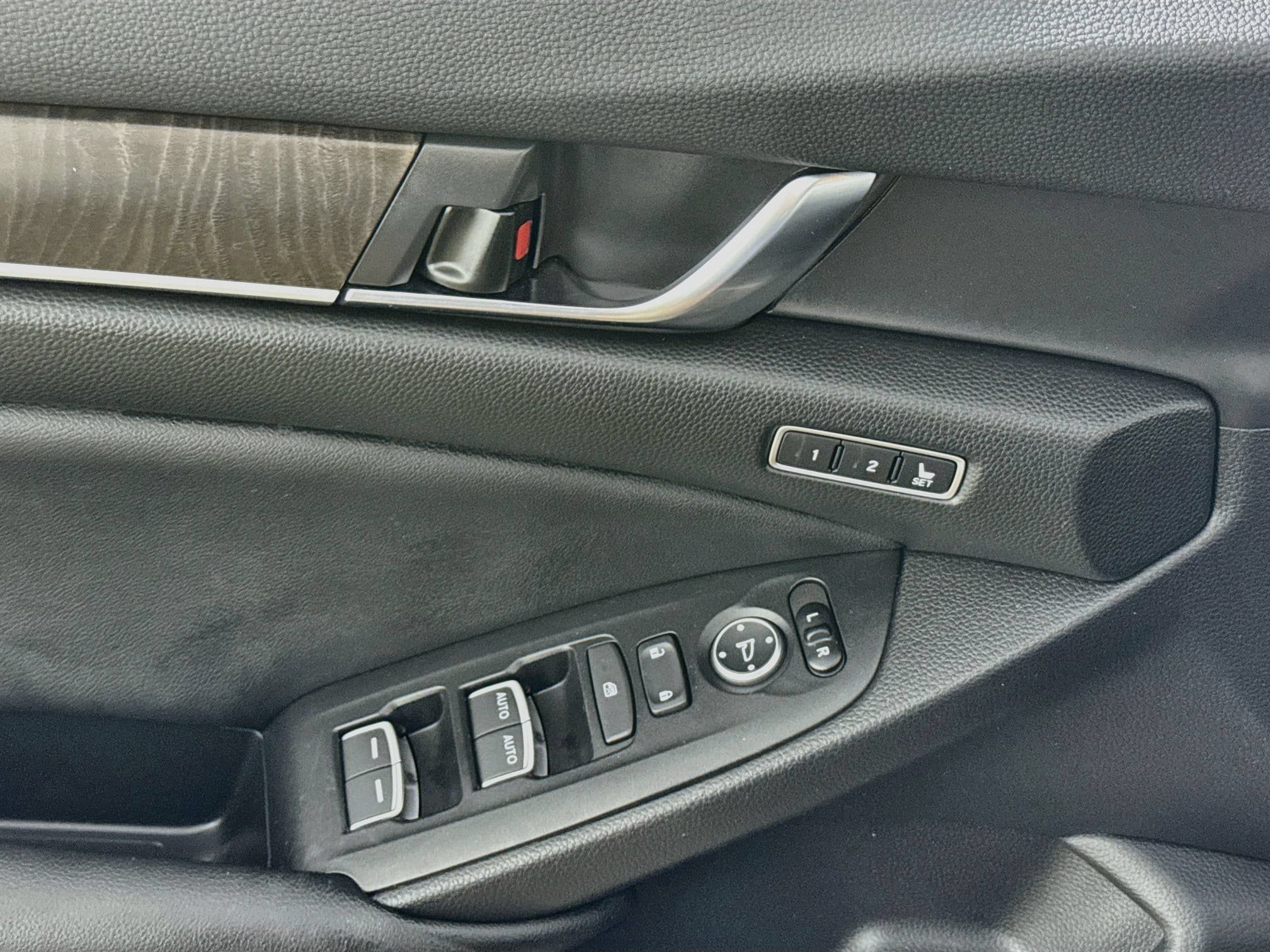 Used 2021 Honda Accord Touring image 22