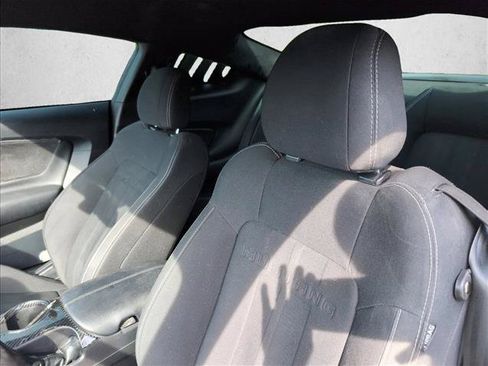 Used 2020 Ford Mustang Coupe RWD image 11