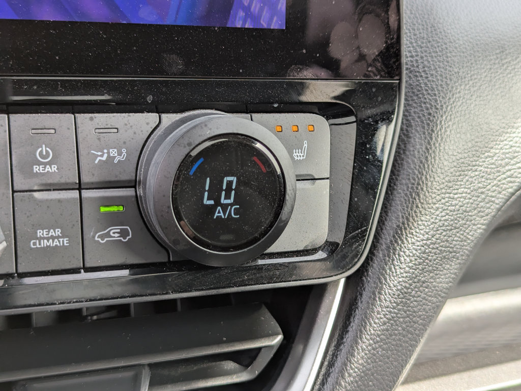 Certified 2025 Toyota Grand Highlander AWD image 23