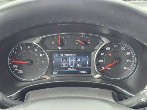 Used 2023 Chevrolet Equinox LT image 18