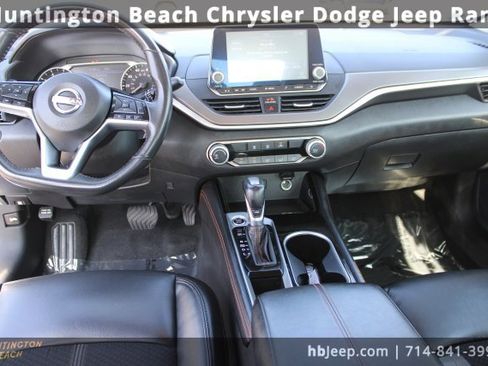 Used 2024 Nissan Altima 2.5 SR image 12