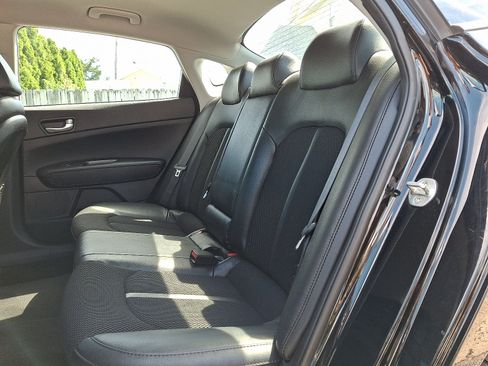 Used 2020 Kia Optima S FWD image 10