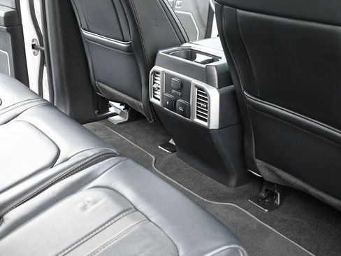 Used 2019 Ford F150 Platinum w/ Equipment Group 701A Luxury AWD/4WD image 10